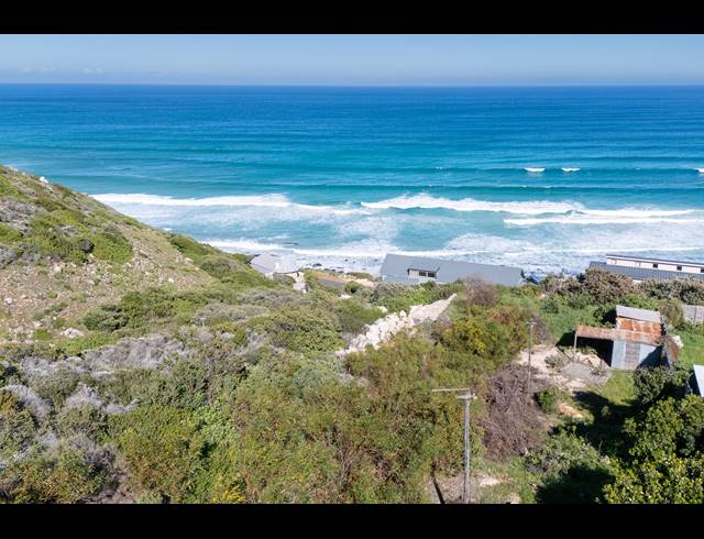 890M² VACANT LAND FOR SALE IN MISTY CLIFFS